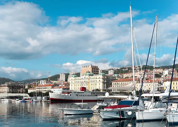 Apartment Noemi By Interhome *